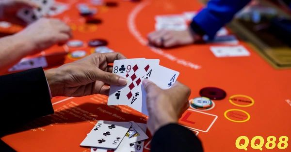 Thông tin làm giàu từ Poker đúng hay lừa đảo?